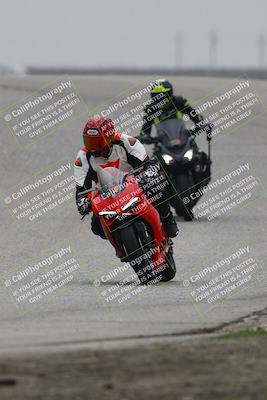 media/Nov-30-2025-TrackDaz (Sun) [[d8b22663df]]/C Group/Session 4 (Outside Grapevine)/